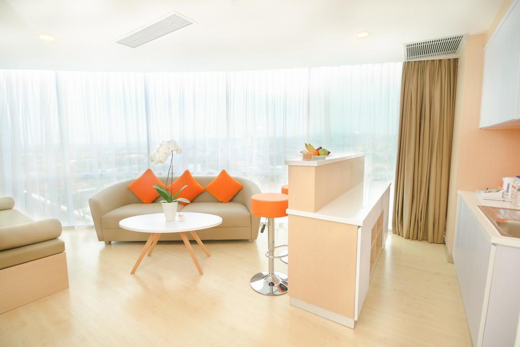 סמאראנג Harris Hotel Sentraland מראה חיצוני תמונה